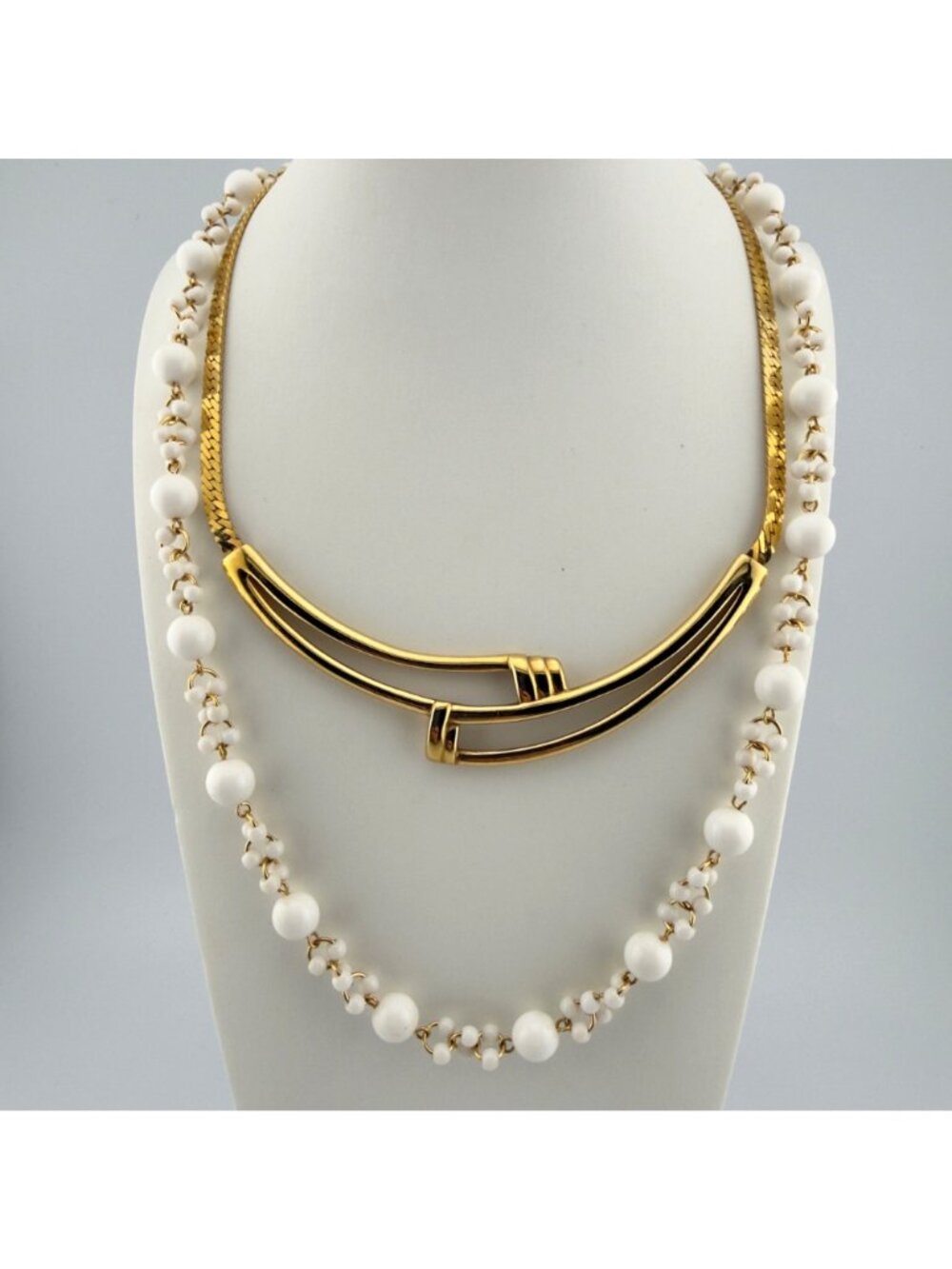 Vintage Trifari Necklace Set Gold Tone White Beaded Collar Classic Bar Link